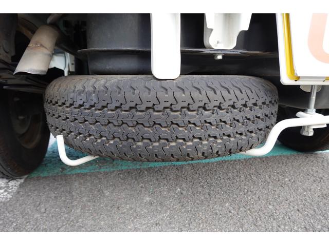 ミニキャブトラック G パートタイム4WD 3速ATフロアシフト マニュアルエア コン・パワステアリング・パワーウィンドウ・横滑り防止・前後誤発進抑制・衝突被害軽減ブレーキ・車線逸脱防止・2DINCDチューナー・ハロゲンヘッドライト・フォグランプ・オートライト・純正サイドバイザー(38枚目)