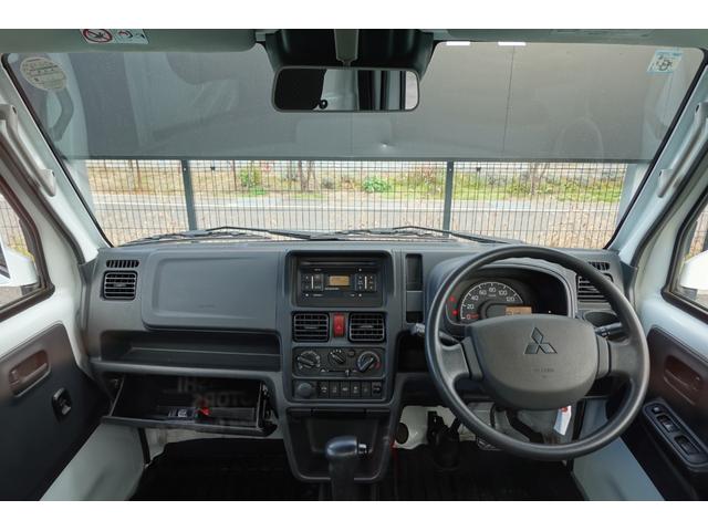 ミニキャブトラック G パートタイム4WD 3速ATフロアシフト マニュアルエア コン・パワステアリング・パワーウィンドウ・横滑り防止・前後誤発進抑制・衝突被害軽減ブレーキ・車線逸脱防止・2DINCDチューナー・ハロゲンヘッドライト・フォグランプ・オートライト・純正サイドバイザー(42枚目)