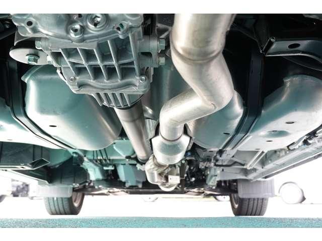 デリカD:5 P 本革シート サイドステップ 11型ナビ(17枚目)