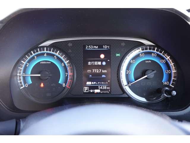 視認性の優れたメーターを装備