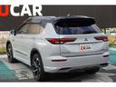 アウトランダーＰＨＥＶ Ｐ　ツインモーター４ＷＤ　フロアシフト　フルオートエアコン　スマフォ連携ナビ・フルセグＴＶ・衝突被害軽減ブレーキ・誤発進抑制装置（6枚目）