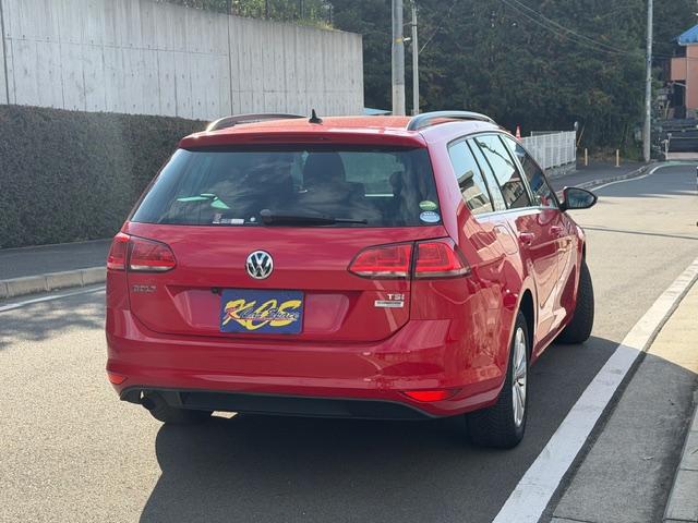 ゴルフヴァリアント ＴＳＩコンフォートラインブルーモーションテクノロジー　純正ナビ　バックカメラ　ＴＶ　Ｂｌｏｅｔｏｏｔｈ　ＥＴＣ　キーレス　ＨＩＤ（6枚目）