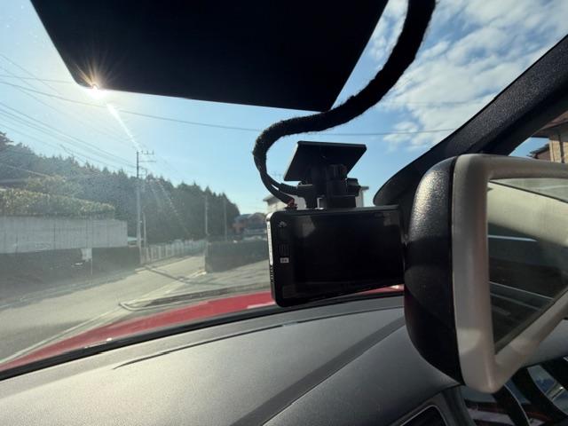 ゴルフヴァリアント ＴＳＩコンフォートラインブルーモーションテクノロジー　純正ナビ　バックカメラ　ＴＶ　Ｂｌｏｅｔｏｏｔｈ　ＥＴＣ　キーレス　ＨＩＤ（17枚目）