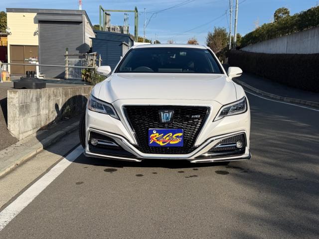 クラウンハイブリッド ＲＳアドバンス　モデリスタ　ワンオーナー　禁煙車　純正ナビ　全方位カメラ　サンルーフ　黒本革シート　ＥＴＣ　スマートキー（2枚目）