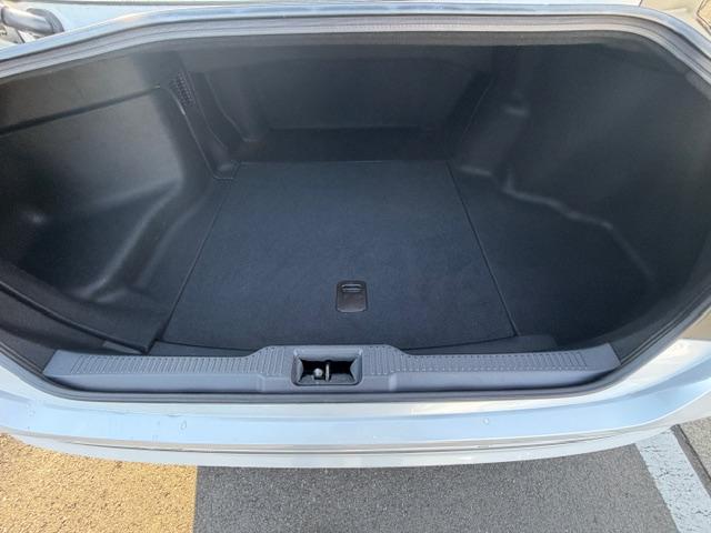 クラウンハイブリッド ＲＳアドバンス　モデリスタ　ワンオーナー　禁煙車　純正ナビ　全方位カメラ　サンルーフ　黒本革シート　ＥＴＣ　スマートキー（9枚目）