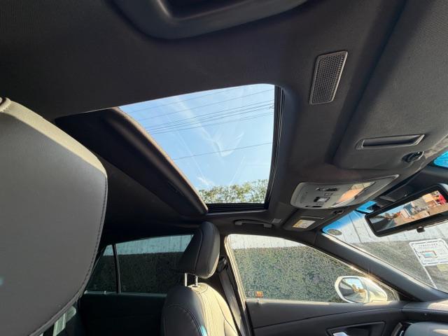 クラウンハイブリッド ＲＳアドバンス　モデリスタ　ワンオーナー　禁煙車　純正ナビ　全方位カメラ　サンルーフ　黒本革シート　ＥＴＣ　スマートキー（17枚目）