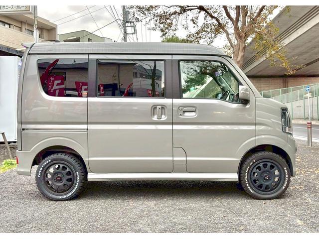 クリッパーリオ Ｇ　４ＷＤ　両側パワスラ　リフトＵＰコイル　オフロードタイヤ　ホワイトレター　社外マッドブラックアルミ　クラッツェオシートカバー　クラッツェオ防水シートカバー　ＥＴＣ　スマート携帯対応モニター　ドラレコ（9枚目）