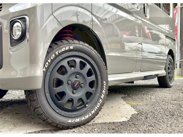 クリッパーリオ Ｇ　４ＷＤ　両側パワスラ　リフトＵＰコイル　オフロードタイヤ　ホワイトレター　社外マッドブラックアルミ　クラッツェオシートカバー　クラッツェオ防水シートカバー　ＥＴＣ　スマート携帯対応モニター　ドラレコ（10枚目）