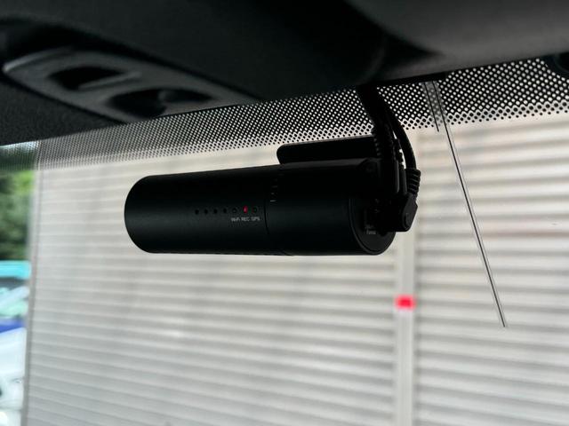 �h���C�u���R�[�_�[�͑O��ɃJ�������������܂��I