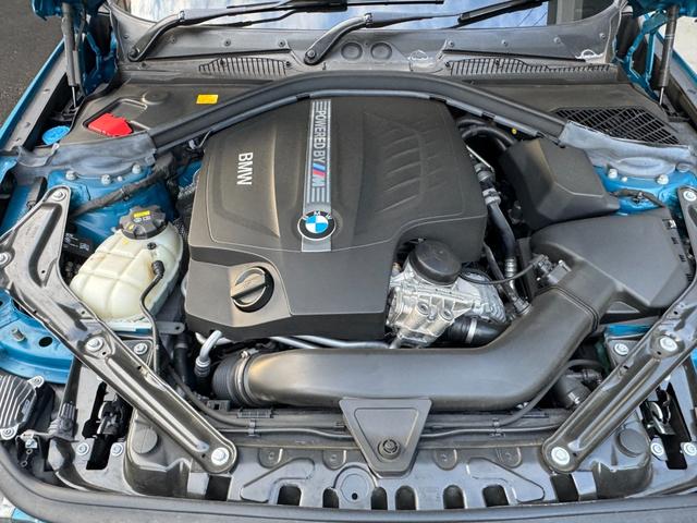 Ｍ２ ベースグレード　後期型　黒革シート　インテリジェントセーフティ　シートヒーター　純正ナビ　地デジ　バックカメラ　スペアキー有り　クルーズコントロール　純正１９インチアルミ　ミラー内蔵ＥＴＣ　レイヤードサウンド（46枚目）