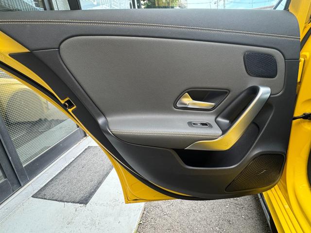 Ａクラス Ａ４５　Ｓ　４マチック＋　エディション１　限定車　専用シート　専用エアロ　純正ナビ　地デジ　全方位カメラ　レーダーセーフティ　純正１９アルミ　前後ドラレコ　パワーシート　シートヒーター　エアシート　スペアキー　ＨＵＤ　ＬＥＤライト（55枚目）