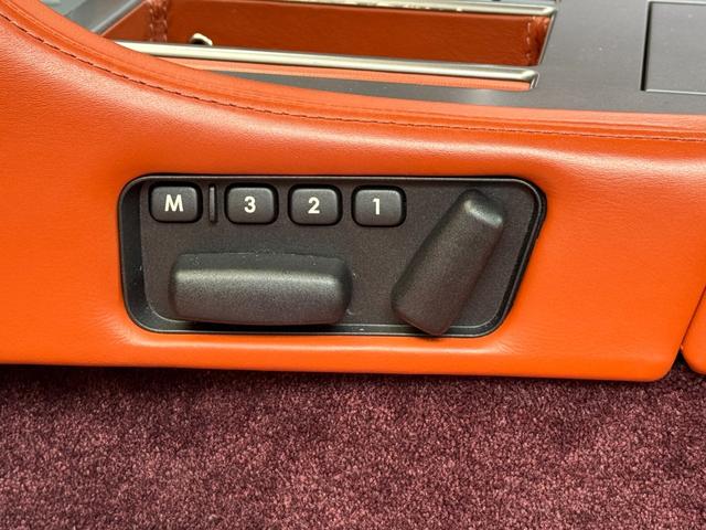 ＤＢ９ クーペ　ＭＡＮＳＯＲＹエアロ　ＭＡＮＳＯＲＹ２０ＡＷ　ＭＡＮＳＯＲＹマフラーカッター　マットブラウンラッピング　社外ナビ　レーダー　オレンジレザー　可変マフラーバルブＳＷ　純正新品ホイールナット　スペアキー（25枚目）