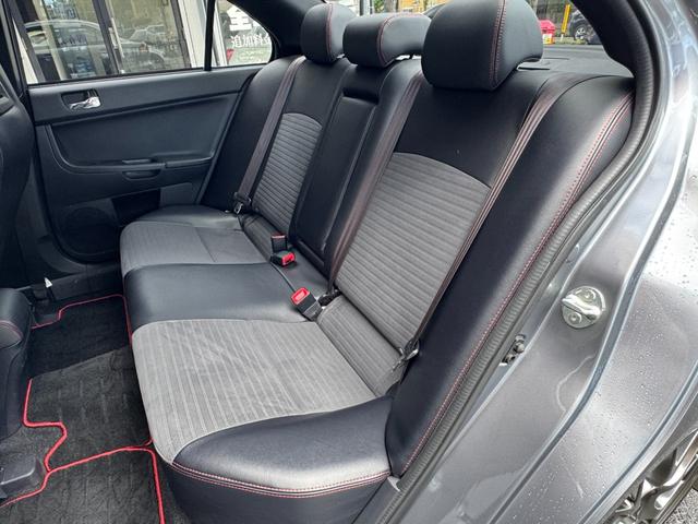 ランサー エボリューション ファイナルエディション 1000台限定車 ワンオーナー オプションツートンカラー 専用BBS18インチAW 専用レカロシート シートヒーター DIATONE SOUND NAVI 地デジ 社外デジタルインナーミラー 記録簿(31枚目)