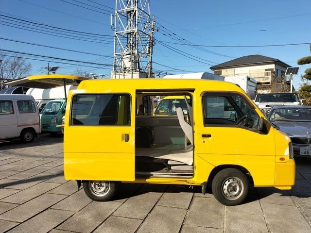 サンバーバン トランスポーター　トランスポーター　ＡＴ・ＰＳ　軽バンキッチンカー　８０Ｌタンク　２槽シンク　カウンター付作業テーブル　移動カフェ　キッチンカー　　移動販売車　軽キッチンカー　全塗装済（22枚目）
