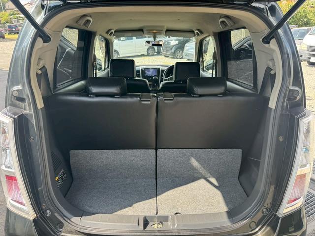 ワゴンＲスティングレー Ｔ　ナビ　ＴＶ　ＨＩＤ　スマートキー　電動格納ミラー　ベンチシート　ＣＶＴ　盗難防止システム　ＡＢＳ　ＣＤ　ＵＳＢ　アルミホイール　衝突安全ボディ　エアコン　パワーステアリング　パワーウィンドウ（19枚目）