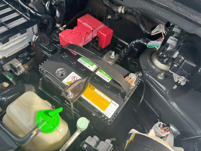 ワゴンＲスティングレー Ｔ　ナビ　ＴＶ　ＨＩＤ　スマートキー　電動格納ミラー　ベンチシート　ＣＶＴ　盗難防止システム　ＡＢＳ　ＣＤ　ＵＳＢ　アルミホイール　衝突安全ボディ　エアコン　パワーステアリング　パワーウィンドウ（47枚目）