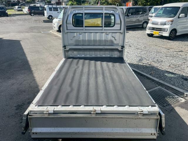 キャリイトラック  KCエアコン・パワステ ワンオーナー 軽トラック 三方開 MT エアコン パワーステアリング(9枚目)