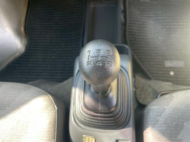 キャリイトラック  KCエアコン・パワステ ワンオーナー 軽トラック 三方開 MT エアコン パワーステアリング(18枚目)