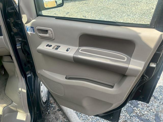 エブリイ ジョイン　両側スライドドア　ナビ　ＴＶ　ＭＴ　盗難防止システム　ＡＢＳ　衝突安全ボディ　エアコン　パワーステアリング　パワーウィンドウ（27枚目）