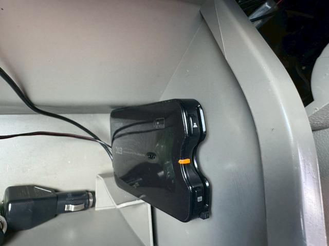 アトレーワゴン カスタムターボＲＳリミテッド　ドライブレコーダー　ＥＴＣ　両側スライド・片側電動　ナビ　ＴＶ　ＨＩＤ　キーレスエントリー　電動格納ミラー　ターボ　ＡＴ　盗難防止システム　ＡＢＳ　ＣＤ　ＵＳＢ　ミュージックプレイヤー接続可（5枚目）