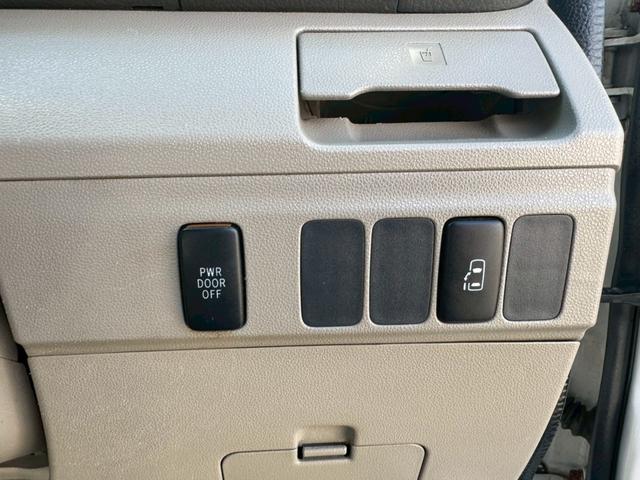 アトレーワゴン カスタムターボＲＳリミテッド　ドライブレコーダー　ＥＴＣ　両側スライド・片側電動　ナビ　ＴＶ　ＨＩＤ　キーレスエントリー　電動格納ミラー　ターボ　ＡＴ　盗難防止システム　ＡＢＳ　ＣＤ　ＵＳＢ　ミュージックプレイヤー接続可（8枚目）