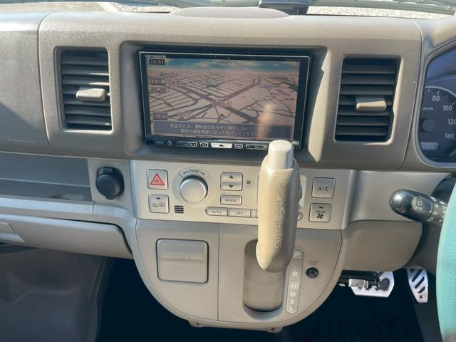 エブリイワゴン ＰＺターボスペシャル　ＥＴＣ　両側電動スライドドア　ナビ　ＴＶ　ＨＩＤ　キーレスエントリー　電動格納ミラー　シートヒーター　ＡＴ　盗難防止システム　ＡＢＳ　ＣＤ　ＤＶＤ再生　アルミホイール　衝突安全ボディ　エアコン（5枚目）