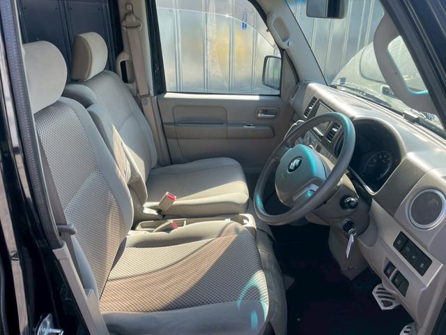 エブリイワゴン ＰＺターボスペシャル　ＥＴＣ　両側電動スライドドア　ナビ　ＴＶ　ＨＩＤ　キーレスエントリー　電動格納ミラー　シートヒーター　ＡＴ　盗難防止システム　ＡＢＳ　ＣＤ　ＤＶＤ再生　アルミホイール　衝突安全ボディ　エアコン（9枚目）