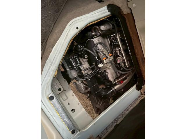 エブリイワゴン ＪＰターボ　４ＷＤ　両側スライドドア　キーレスエントリー　電動格納ミラー　シートヒーター　ＡＴ　盗難防止システム　ＡＢＳ　ＣＤ　アルミホイール　衝突安全ボディ　エアコン　パワーステアリング　パワーウィンドウ（29枚目）