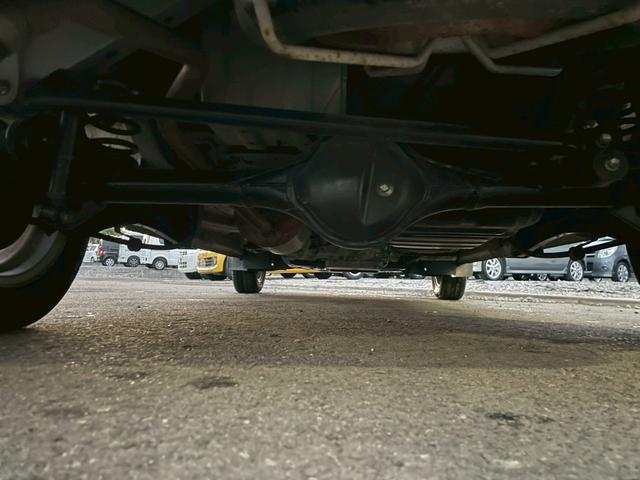 エブリイワゴン ＪＰターボ　４ＷＤ　両側スライドドア　キーレスエントリー　電動格納ミラー　シートヒーター　ＡＴ　盗難防止システム　ＡＢＳ　ＣＤ　アルミホイール　衝突安全ボディ　エアコン　パワーステアリング　パワーウィンドウ（38枚目）