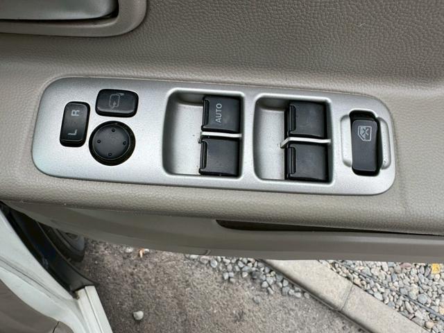 エブリイワゴン ＰＺターボスペシャル　両側電動スライドドア　ナビ　キーレス　電動格納ミラー　タービン新品　エンジンスターター　ワンオーナー　シートヒーター　ＡＴ　盗難防止システム　ＡＢＳ　ＣＤ　Ｂｌｕｅｔｏｏｔｈ（8枚目）