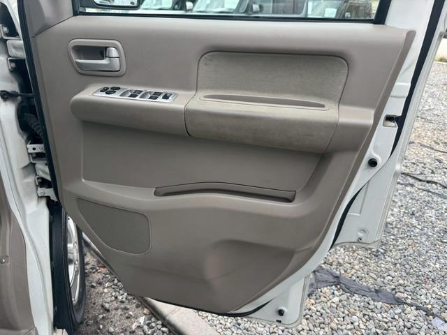 エブリイワゴン ＰＺターボスペシャル　両側電動スライドドア　ナビ　キーレス　電動格納ミラー　タービン新品　エンジンスターター　ワンオーナー　シートヒーター　ＡＴ　盗難防止システム　ＡＢＳ　ＣＤ　Ｂｌｕｅｔｏｏｔｈ（28枚目）