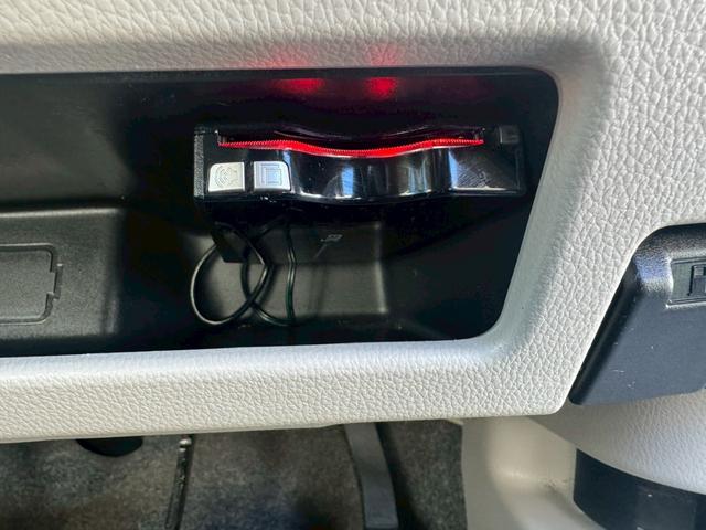 ｅＫスペース Ｅ　ＥＴＣ　両側スライドドア　ナビ　ＴＶ　キーレスエントリー　アイドリングストップ　電動格納ミラー　ベンチシート　ＣＶＴ　ＡＢＳ　ＣＤ　ＵＳＢ　ミュージックプレイヤー接続可　衝突安全ボディ　エアコン（4枚目）