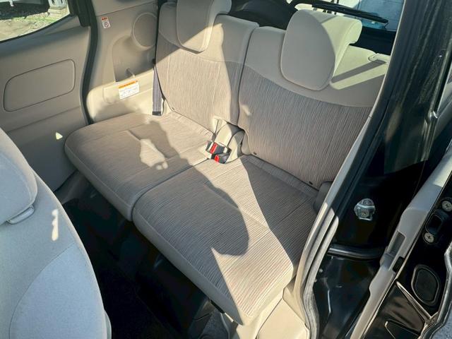 ｅＫスペース Ｅ　ＥＴＣ　両側スライドドア　ナビ　ＴＶ　キーレスエントリー　アイドリングストップ　電動格納ミラー　ベンチシート　ＣＶＴ　ＡＢＳ　ＣＤ　ＵＳＢ　ミュージックプレイヤー接続可　衝突安全ボディ　エアコン（33枚目）