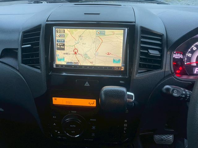 ルークス ハイウェイスター　ＥＴＣ　両側スライド・片側電動　ナビ　ＨＩＤ　スマートキー　電動格納ミラー　ベンチシート　ＣＶＴ　盗難防止システム　ＡＢＳ　アルミホイール　衝突安全ボディ　エアコン　パワーステアリング（4枚目）