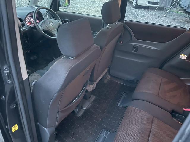 ルークス ハイウェイスター　ＥＴＣ　両側スライド・片側電動　ナビ　ＨＩＤ　スマートキー　電動格納ミラー　ベンチシート　ＣＶＴ　盗難防止システム　ＡＢＳ　アルミホイール　衝突安全ボディ　エアコン　パワーステアリング（12枚目）