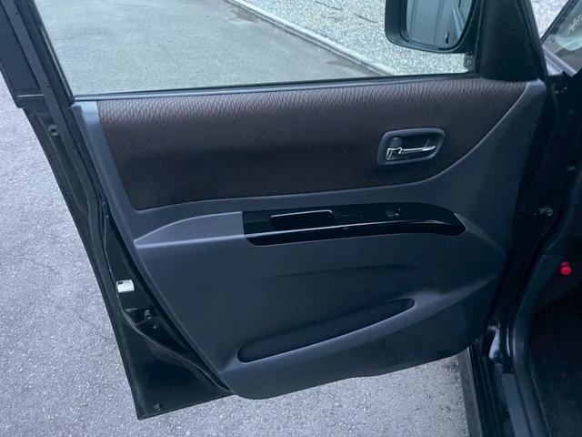 ルークス ハイウェイスター　ＥＴＣ　両側スライド・片側電動　ナビ　ＨＩＤ　スマートキー　電動格納ミラー　ベンチシート　ＣＶＴ　盗難防止システム　ＡＢＳ　アルミホイール　衝突安全ボディ　エアコン　パワーステアリング（25枚目）