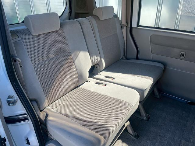 エブリイワゴン ＰＺターボ　両側スライド・片側電動　キーレスエントリー　電動格納ミラー　ＡＴ　盗難防止システム　ＡＢＳ　ＣＤ　ＭＤ　アルミホイール　衝突安全ボディ　エアコン　パワーステアリング　パワーウィンドウ　運転席エアバッグ（8枚目）