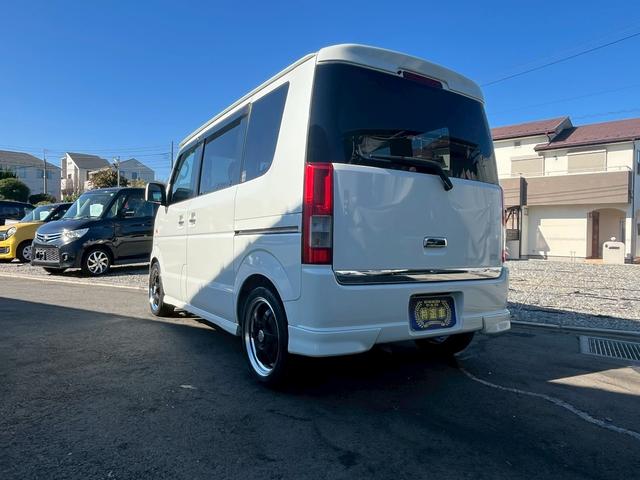 エブリイワゴン ＰＺターボ　両側スライド・片側電動　キーレスエントリー　電動格納ミラー　ＡＴ　盗難防止システム　ＡＢＳ　ＣＤ　ＭＤ　アルミホイール　衝突安全ボディ　エアコン　パワーステアリング　パワーウィンドウ　運転席エアバッグ（17枚目）