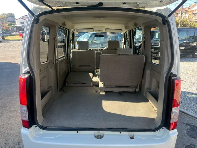エブリイワゴン ＰＺターボ　両側スライド・片側電動　キーレスエントリー　電動格納ミラー　ＡＴ　盗難防止システム　ＡＢＳ　ＣＤ　ＭＤ　アルミホイール　衝突安全ボディ　エアコン　パワーステアリング　パワーウィンドウ　運転席エアバッグ（18枚目）