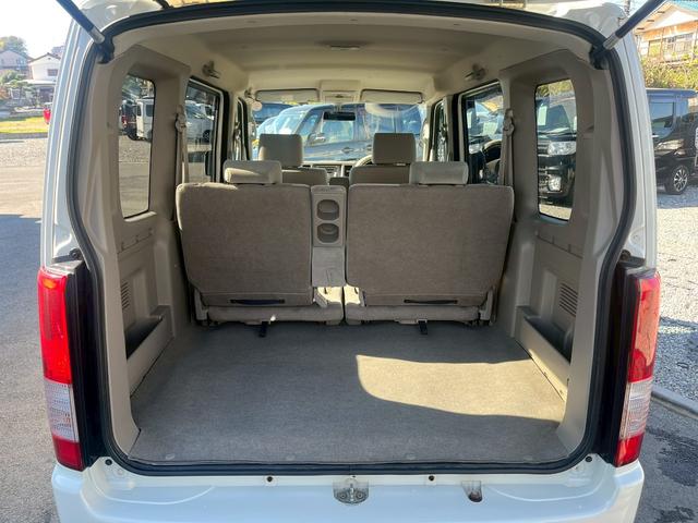 エブリイワゴン ＰＺターボ　両側スライド・片側電動　キーレスエントリー　電動格納ミラー　ＡＴ　盗難防止システム　ＡＢＳ　ＣＤ　ＭＤ　アルミホイール　衝突安全ボディ　エアコン　パワーステアリング　パワーウィンドウ　運転席エアバッグ（22枚目）