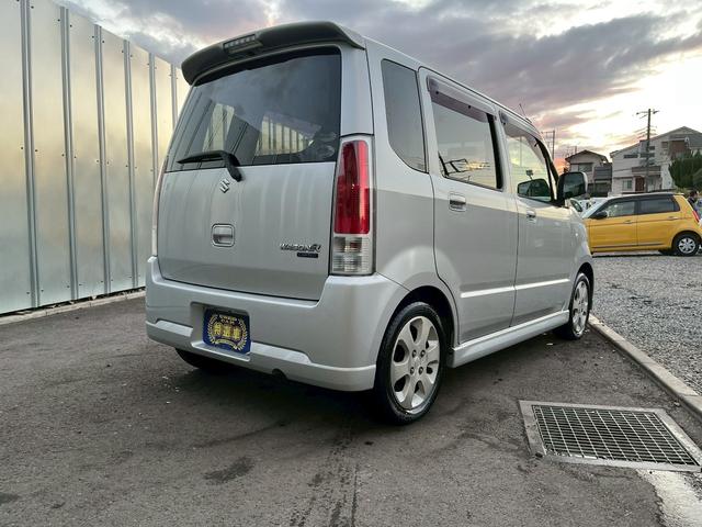 ワゴンＲ ＦＸ－Ｓリミテッド　キーレスエントリー　電動格納ミラー　ベンチシート　ＡＴ　盗難防止システム　ＣＤ　ＭＤ　アルミホイール　衝突安全ボディ　エアコン　パワーステアリング（14枚目）