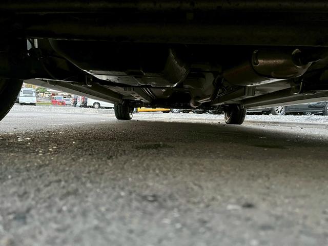 ワゴンＲ ＦＸ－Ｓリミテッド　キーレスエントリー　電動格納ミラー　ベンチシート　ＡＴ　盗難防止システム　ＣＤ　ＭＤ　アルミホイール　衝突安全ボディ　エアコン　パワーステアリング（31枚目）