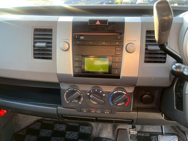 ワゴンＲ ＦＸ　タイミングチェーン　純正ＣＤデッキ　電動格納ミラー　レベライザー　バイザー　ベンチシート　記録簿　社外１５インチアルミホイール　衝突安全ボディ　エアコン　パワーステアリング　パワーウィンドウ（4枚目）