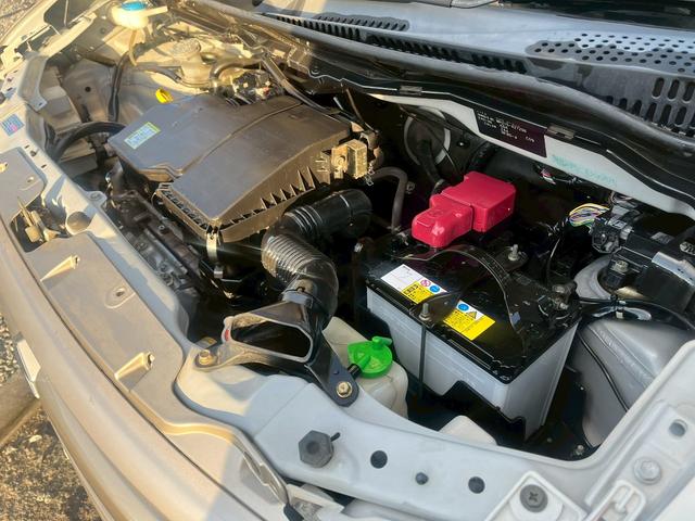 ワゴンＲ ＦＸ　タイミングチェーン　純正ＣＤデッキ　電動格納ミラー　レベライザー　バイザー　ベンチシート　記録簿　社外１５インチアルミホイール　衝突安全ボディ　エアコン　パワーステアリング　パワーウィンドウ（22枚目）