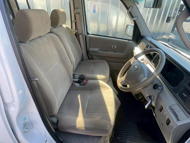 アトレーワゴン カスタムターボRS 4WD ETC 社外CDデッキ タイミングチェーン 両側スライド・片側電動 HIDフォグ キーレス 電動格納ミラー ベンチシート AT 盗難防止システム ABS アルミホイール 記録簿(7枚目)