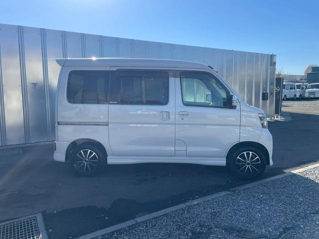 アトレーワゴン カスタムターボRS 4WD ETC 社外CDデッキ タイミングチェーン 両側スライド・片側電動 HIDフォグ キーレス 電動格納ミラー ベンチシート AT 盗難防止システム ABS アルミホイール 記録簿(22枚目)