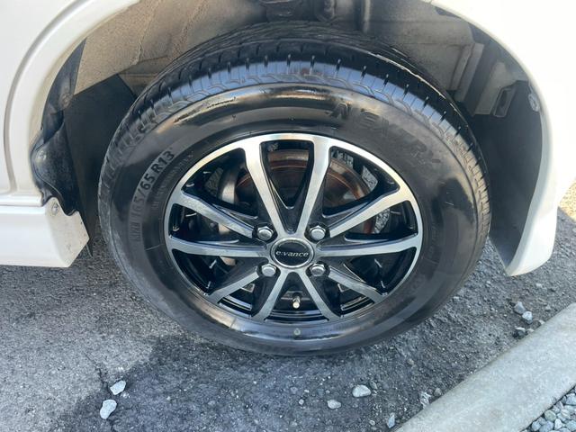 アトレーワゴン カスタムターボRS 4WD ETC 社外CDデッキ タイミングチェーン 両側スライド・片側電動 HIDフォグ キーレス 電動格納ミラー ベンチシート AT 盗難防止システム ABS アルミホイール 記録簿(29枚目)