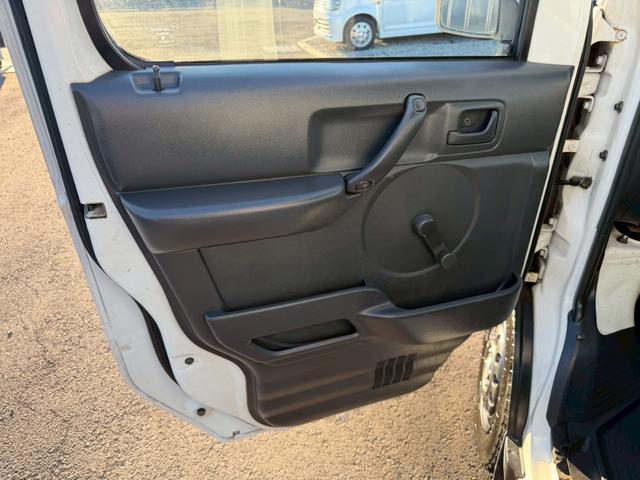 キャリイトラック KCエアコン・パワステ 4WD MT ETC エアコン パワーステアリング 記録簿(11枚目)