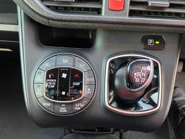 ヴォクシー ハイブリッドV ドライブレコーダー ETC バックカメラ ナビ TV クリアランスソナー オートクルーズコントロール レーンアシスト 衝突被害軽減システム 両側電動スライドドア オートマチックハイビーム(21枚目)