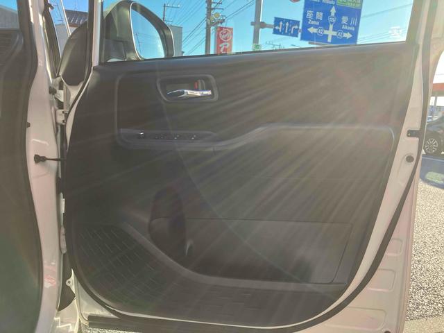 ヴォクシー ハイブリッドV ドライブレコーダー ETC バックカメラ ナビ TV クリアランスソナー オートクルーズコントロール レーンアシスト 衝突被害軽減システム 両側電動スライドドア オートマチックハイビーム(36枚目)